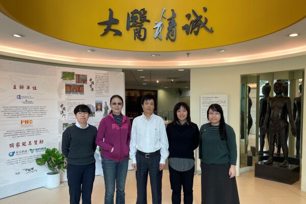Professor Zhang Hongjie (middle) and his research team.
