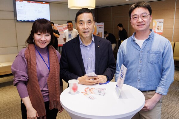 A photo of (from left to right) Professor Christy Cheung, Director of the Research Office; Professor Lyu Aiping Vice-President (Research and Development); and Mr Li.