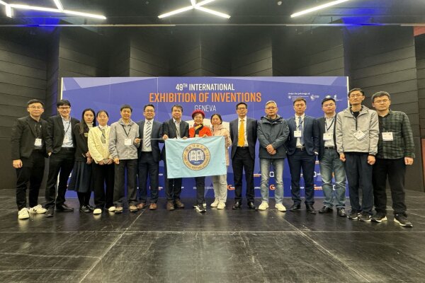 HKBU researchers capture nine prizes including one Gold Medal with Congratulations of the Jury, four Silver Medals and four Bronze Medals at the 49th Geneva International Exhibition of Inventions.