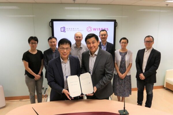 (From left, first row) Professor Rick Wong and Mr Tony Wang sign the agreement. (From left, back row) Dr Cane Leung, Dr William Cheung, Professor Huang Yu, Dr He Chao, Dr Chen Li and Dr Zhang Xinzhi attend the signing ceremony.