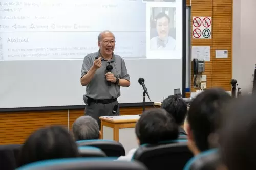 Titled “How to Plan for Academic Success in Biomedical Sciences – From Planning to Publications,” the lecture attracted nearly 50 staff and students and focused on practical approaches to career development and research planning in biomedical sciences.