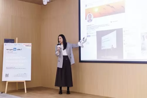 Research Mingle: Social Media workshop for a global research outreach and impact