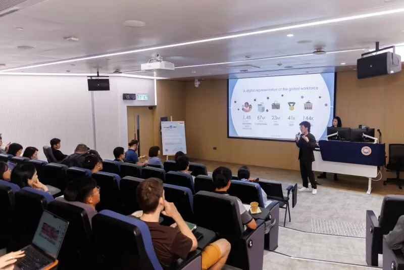 Research Mingle: Social Media workshop for a global research outreach and impact