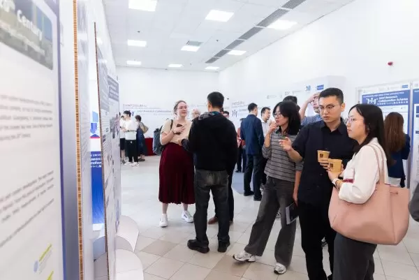Participants take the opportunity to gain deeper insights into the funded projects and engage with researchers during the poster sessions