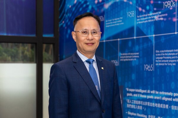 Professor Zhong Bu