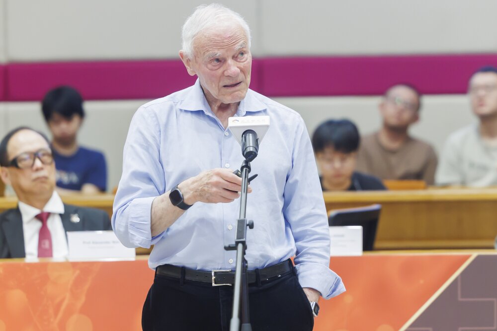 Prof Leroy Hood